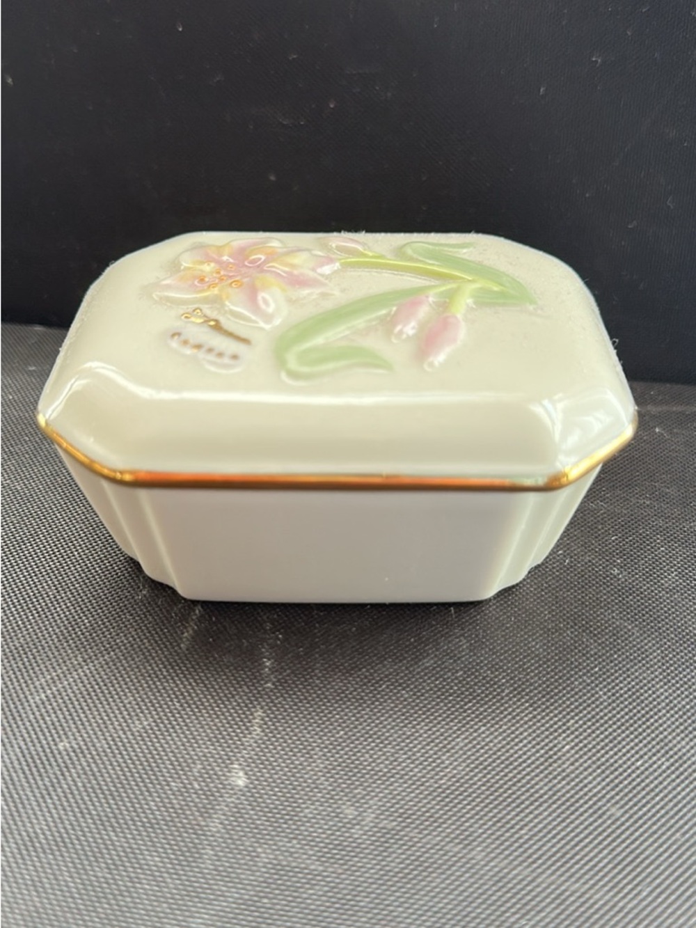 Lenox Cream Porcelain Floral Trinket Box with Gold Trim